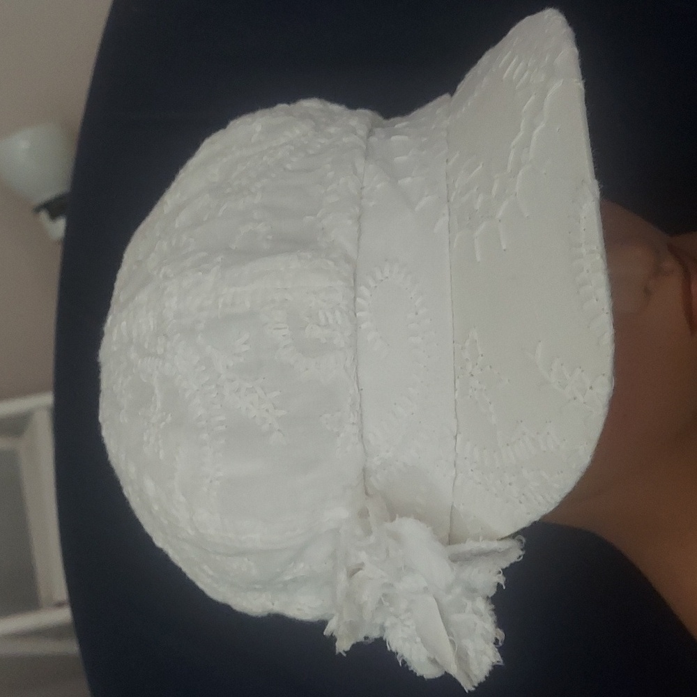 Floral Lace Soft Short Brim Round Top White Womens Cotton Baseball Cap Hat O/S